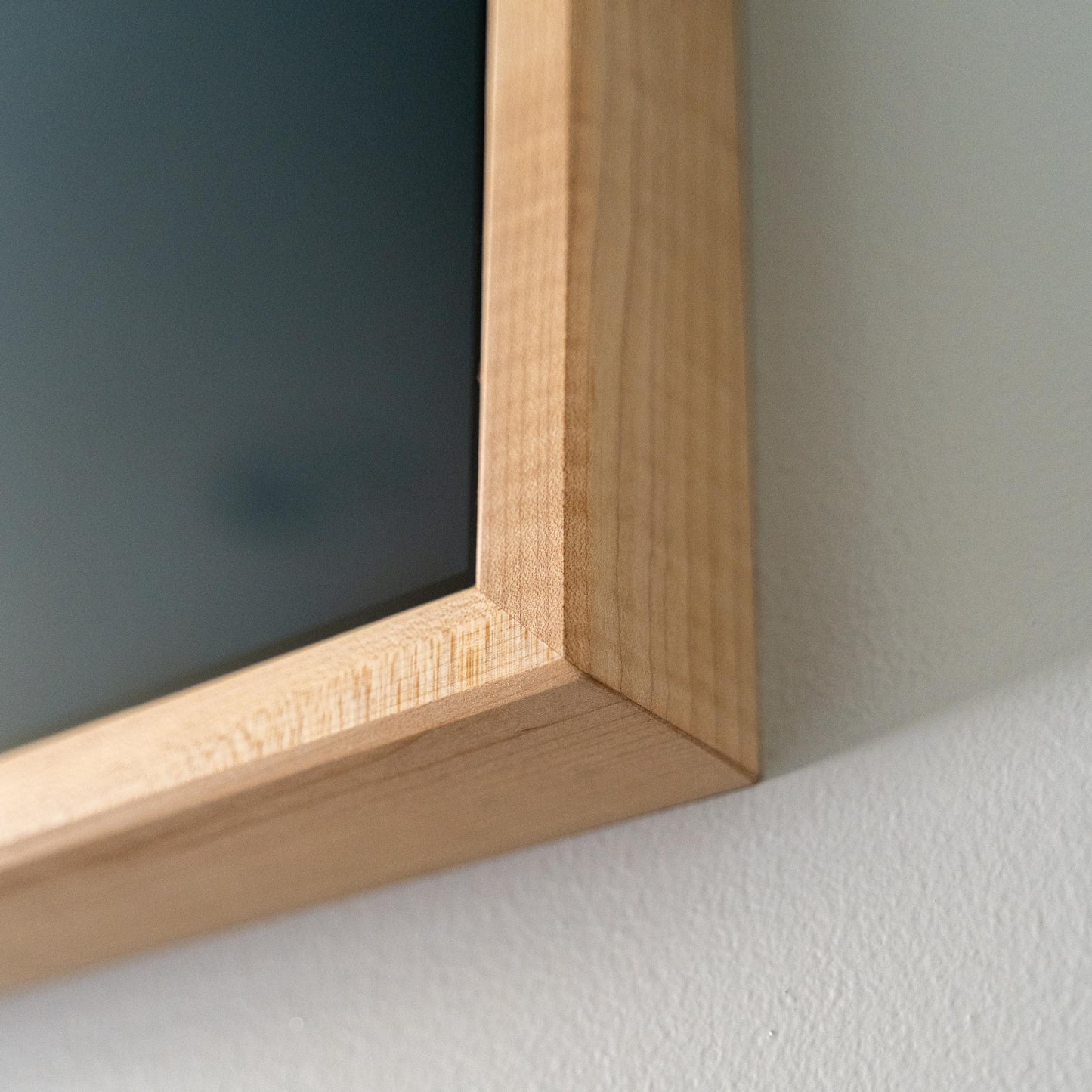 32" Smart Digital Wall Display - HD Screen with WiFi Calendar & Raspberry Pi