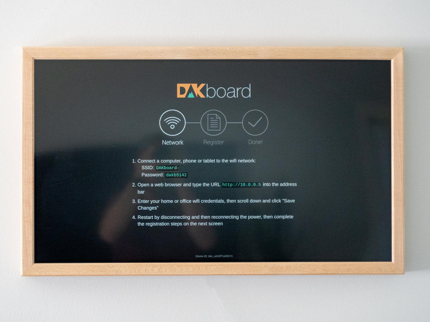 32" Smart Digital Wall Display - HD Screen with WiFi Calendar & Raspberry Pi