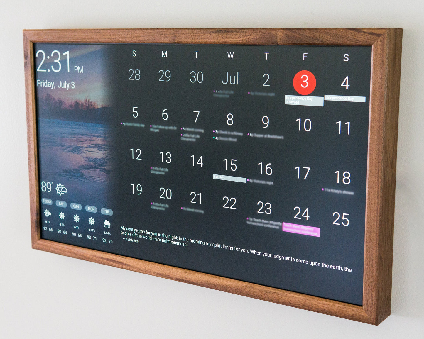 32" Smart Digital Wall Display - HD Screen with WiFi Calendar & Raspberry Pi